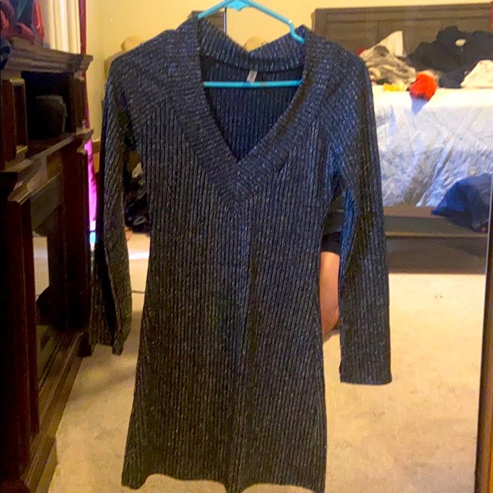Small Kaylynshop Long sleeve mini dress. NWOT